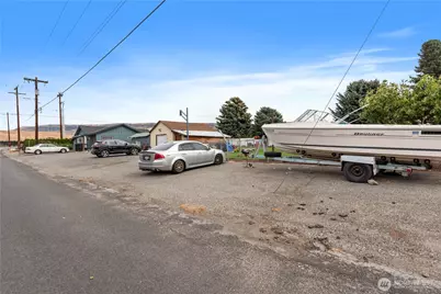 7 S Roland Avenue, East Wenatchee, WA 98802 - Photo 5