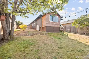917 E 9th St, Port Angeles, WA 98362 - Photo 33