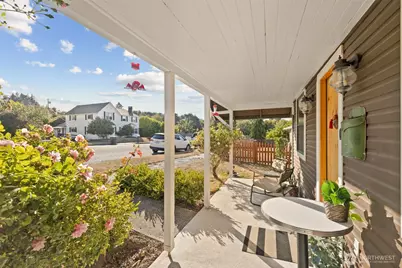917 E 9th Street, Port Angeles, WA 98362 - Photo 3