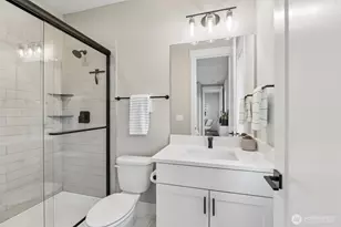 7504 S 129th Pl, Seattle, WA 98178 - Photo 9