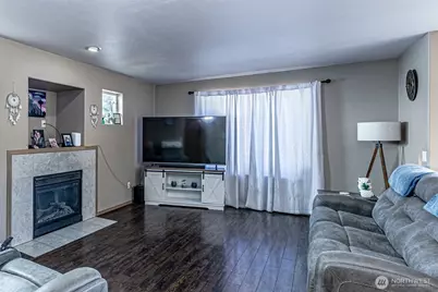 10710 185th Avenue E, Bonney Lake, WA 98391 - Photo 5