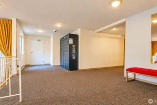 9030 Seward Park Ave S, Seattle, WA 98118 - Photo 29