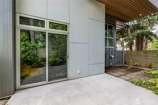 2112 N 46th St, Seattle, WA 98103 - Photo 21