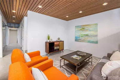2112 N 46th Street, Seattle, WA 98103 - Photo 13