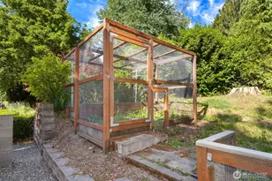 6575 NE Honeysuckle Ln, Bainbridge Island, WA 98110 - Photo 31