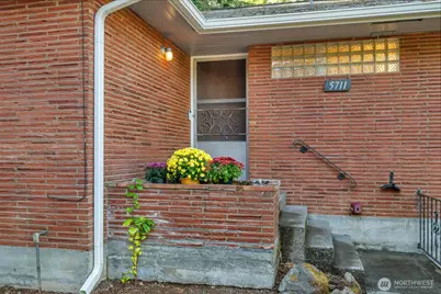 5711 38th Avenue NE, Seattle, WA 98105 - Photo 31