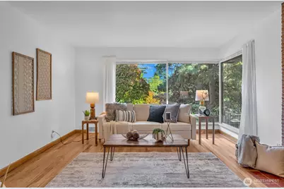 5711 38th Avenue NE, Seattle, WA 98105 - Photo 7