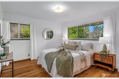 5711 38th Avenue NE, Seattle, WA 98105 - Photo 17