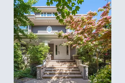 1065 Summit Avenue E, Seattle, WA 98102 - Photo 1