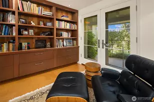 1065 Summit Ave E, Seattle, WA 98102 - Photo 21