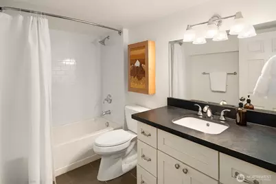 2313 E Mercer Street, Seattle, WA 98112 - Photo 29