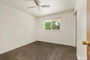 760 NW Firglade Dr, Bremerton, WA 98311 - Photo 15