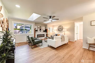11915 27th Court NE, Lake Stevens, WA 98258 - Photo 5
