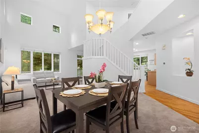 22526 SE 12th Place, Sammamish, WA 98075 - Photo 5