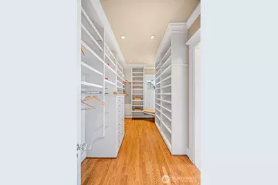 2218 E Prospect Street, Seattle, WA 98112 - Photo 21