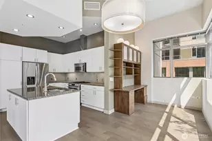 900 Lenora St, Seattle, WA 98121 - Photo 11