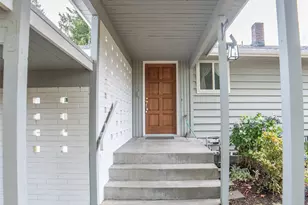 17220 129th Ave SE, Renton, WA 98058 - Photo 9
