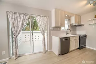 17220 129th Ave SE, Renton, WA 98058 - Photo 11
