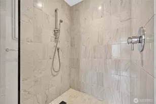 500 106th Ave NE, Bellevue, WA 98004 - Photo 15