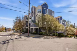 9057 Greenwood Ave N, Seattle, WA 98103 - Photo 21