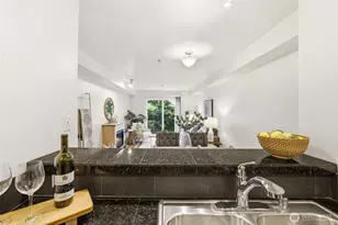 9057 Greenwood Ave N, Seattle, WA 98103 - Photo 7
