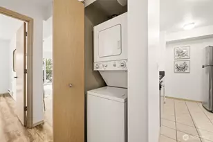 9057 Greenwood Ave N, Seattle, WA 98103 - Photo 9
