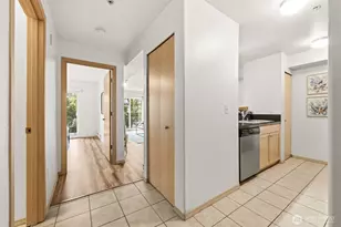 9057 Greenwood Ave N, Seattle, WA 98103 - Photo 5