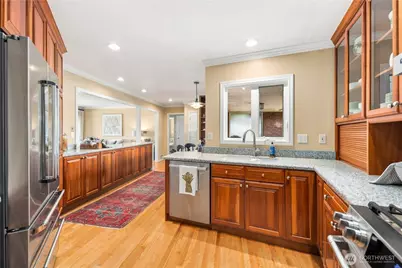 954 S Locust Lane, Tacoma, WA 98465 - Photo 15