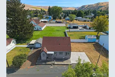412 Pearson Street, Dayton, WA 99328 - Photo 3