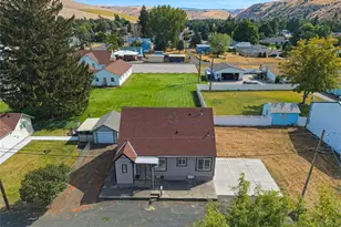412 Pearson St, Dayton, WA 99328 - Photo 3