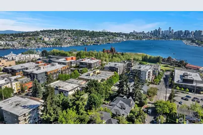 3401 Wallingford Avenue N #210, Seattle, WA 98103 - Photo 21