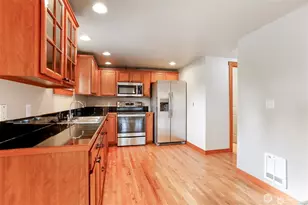 900 SW Elmgrove St, Seattle, WA 98106 - Photo 11