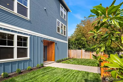 3639 34th Avenue W, Seattle, WA 98199 - Photo 3