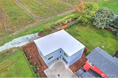 27523 102nd Avenue NW #E, Stanwood, WA 98292 - Photo 17