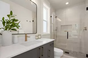 10217 NE 24th St, Bellevue, WA 98004 - Photo 31
