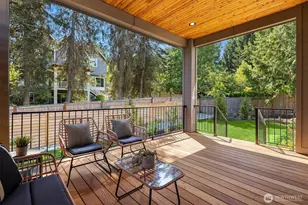10217 NE 24th St, Bellevue, WA 98004 - Photo 11