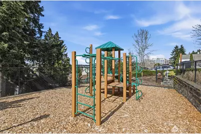 4033 129th Place SE, Bellevue, WA 98006 - Photo 31