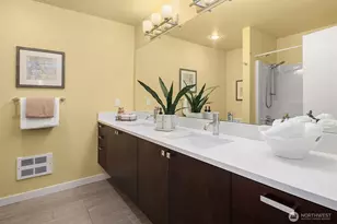 10363 Ashworth Ave N, Seattle, WA 98133 - Photo 17
