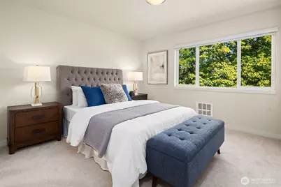 10363 Ashworth Avenue N, Seattle, WA 98133 - Photo 15