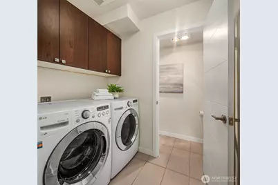 10363 Ashworth Avenue N, Seattle, WA 98133 - Photo 21