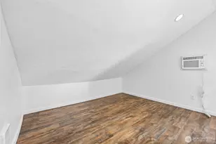 4545 5th Ave NE, Seattle, WA 98105 - Photo 15