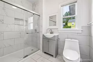 4545 5th Ave NE, Seattle, WA 98105 - Photo 11