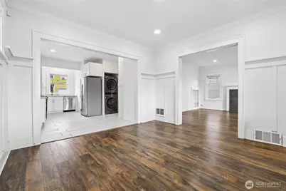 4545 5th Avenue NE, Seattle, WA 98105 - Photo 7