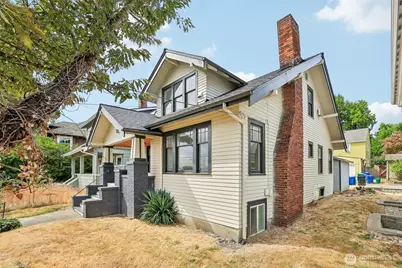 4545 5th Avenue NE, Seattle, WA 98105 - Photo 1