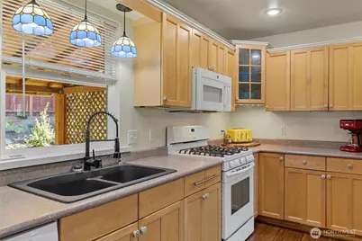 1106 N 8th Street, Mount Vernon, WA 98273 - Photo 15