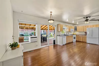 1106 N 8th Street, Mount Vernon, WA 98273 - Photo 17
