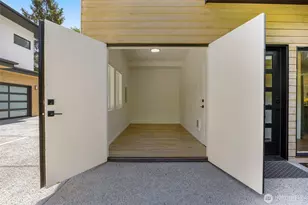 3828 35th Ave W, Seattle, WA 98199 - Photo 5
