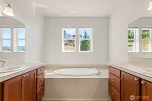 1423 NE Hickory Ln, Issaquah, WA 98029 - Photo 17