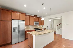 1423 NE Hickory Ln, Issaquah, WA 98029 - Photo 11