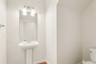 1423 NE Hickory Ln, Issaquah, WA 98029 - Photo 13